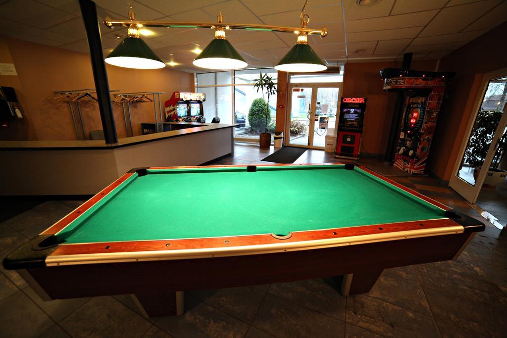 Hotel Zemgale à Jelgava Extérieur photo