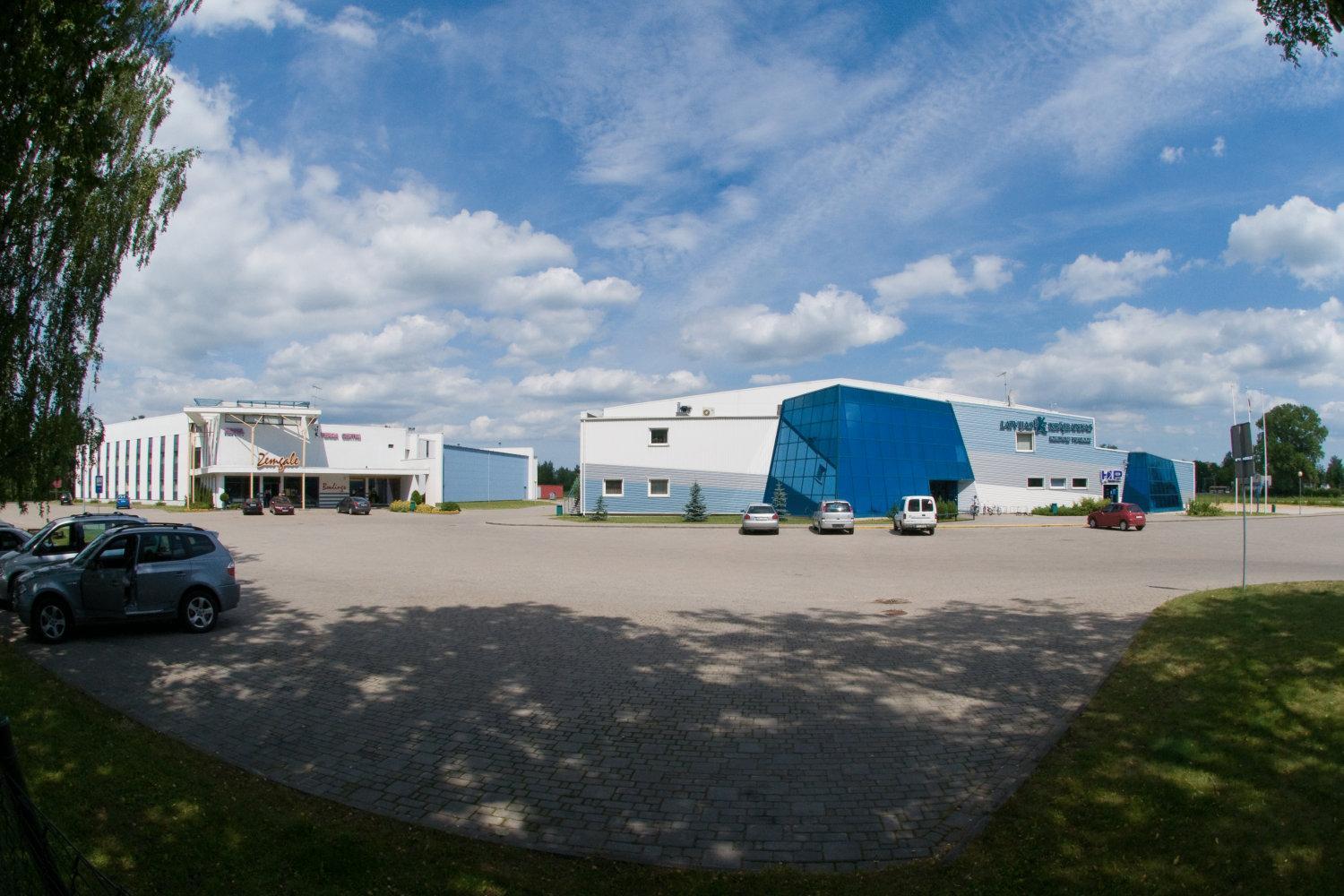 Hotel Zemgale à Jelgava Extérieur photo