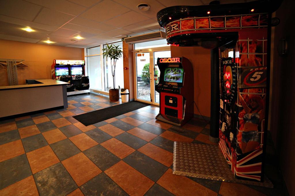 Hotel Zemgale à Jelgava Extérieur photo