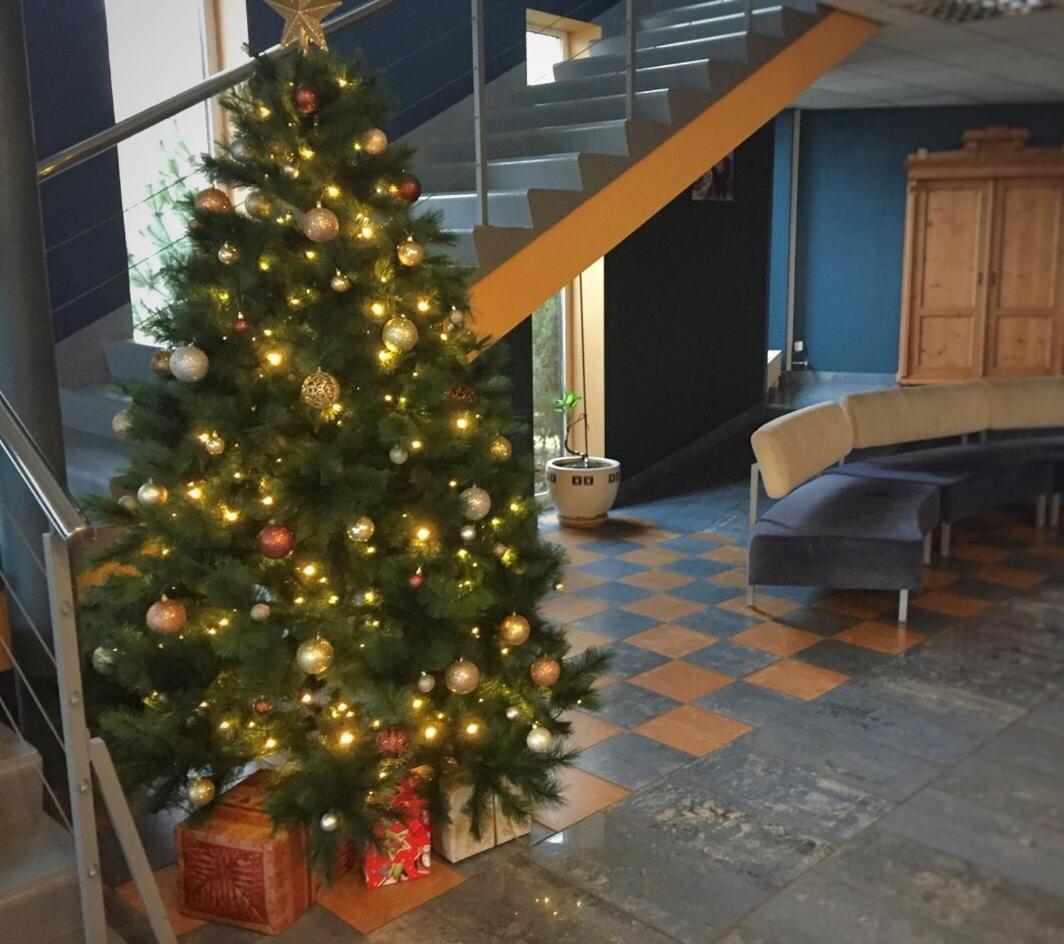 Hotel Zemgale à Jelgava Extérieur photo