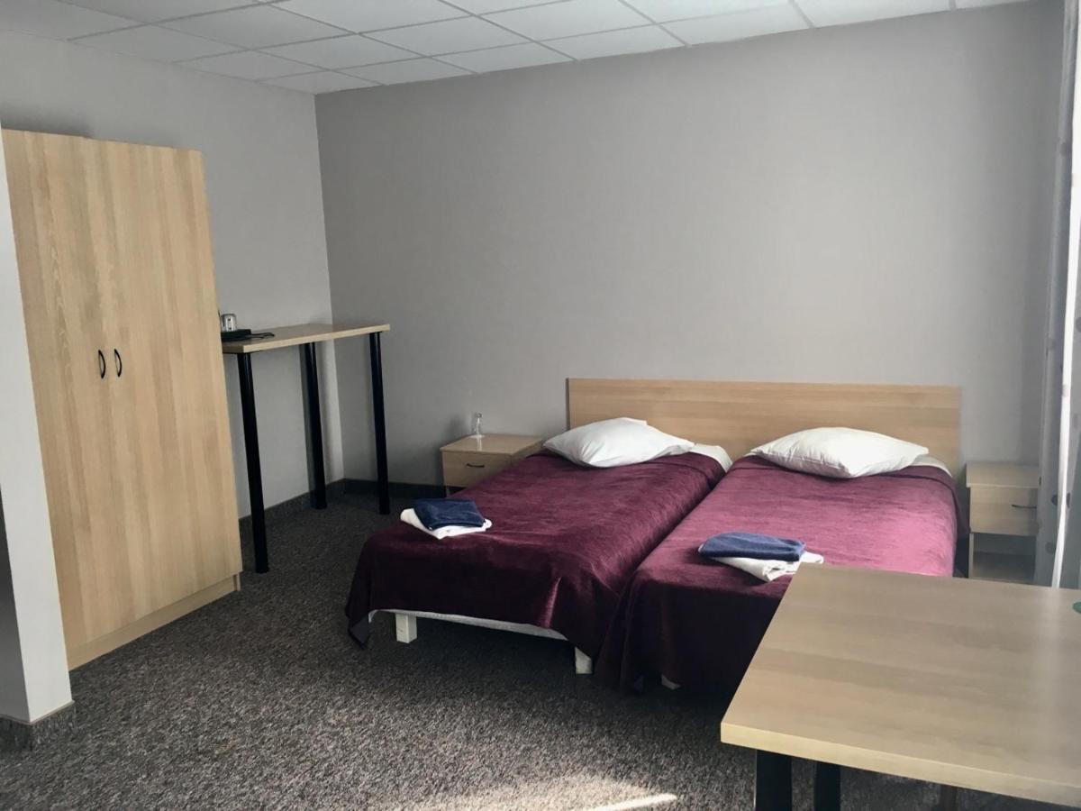 Hotel Zemgale à Jelgava Extérieur photo